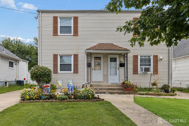 582 Garden Avenue, Woodbridge Proper, NJ 07095