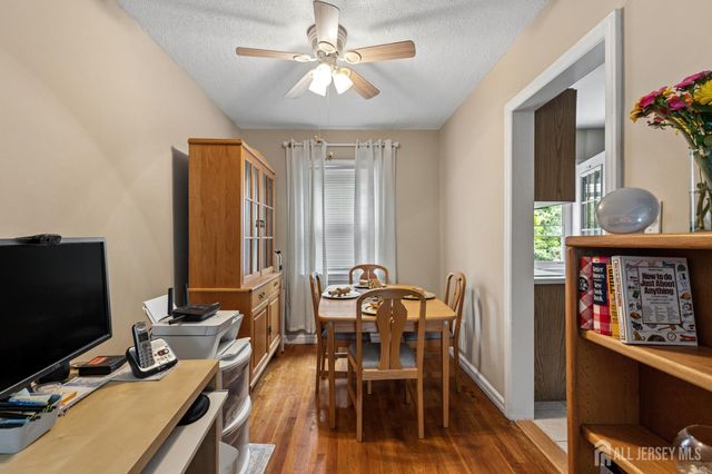 582 Garden Avenue, Woodbridge Proper, NJ 07095