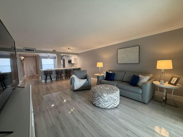 14575 Bonaire Boulevard 306, Delray Beach, FL 33446