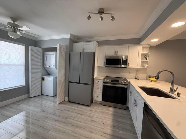 14575 Bonaire Boulevard 306, Delray Beach, FL 33446