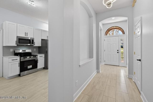 7850 FOX GATE Court, Jacksonville, FL 32244
