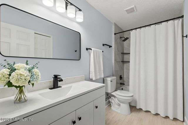 7850 FOX GATE Court, Jacksonville, FL 32244