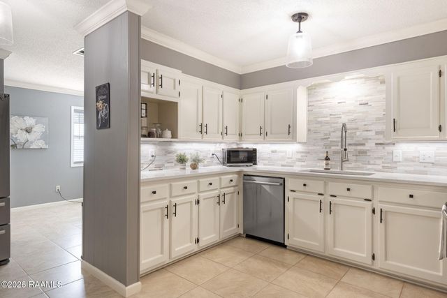 107 Dr Charlie Drive, Opelousas, LA 70570