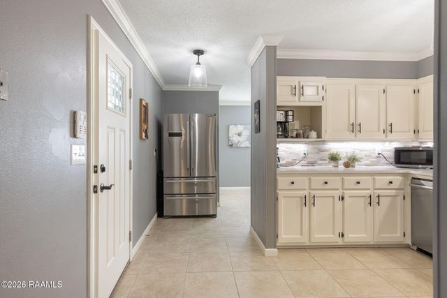 107 Dr Charlie Drive, Opelousas, LA 70570