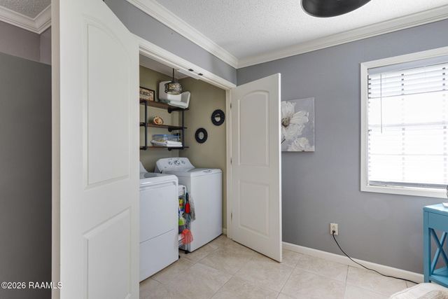 107 Dr Charlie Drive, Opelousas, LA 70570