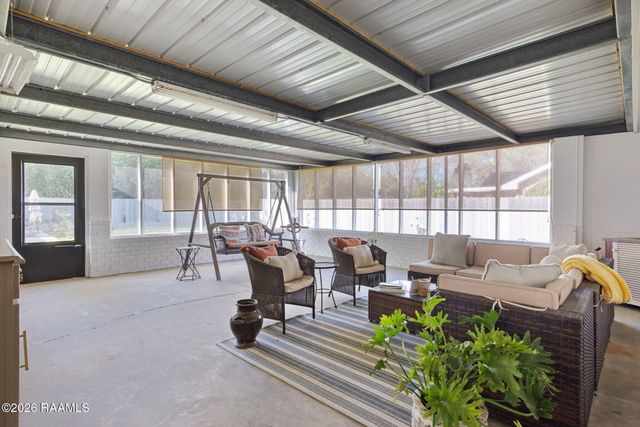 107 Dr Charlie Drive, Opelousas, LA 70570