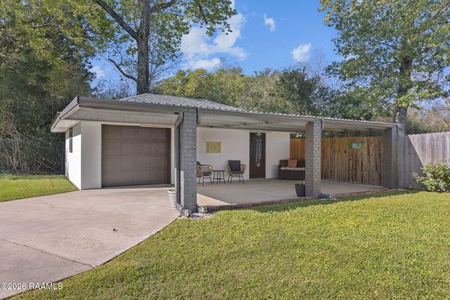 107 Dr Charlie Drive, Opelousas, LA 70570