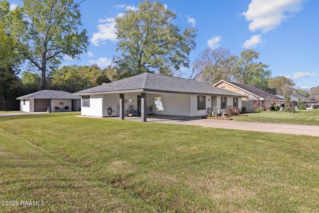 107 Dr Charlie Drive, Opelousas, LA 70570