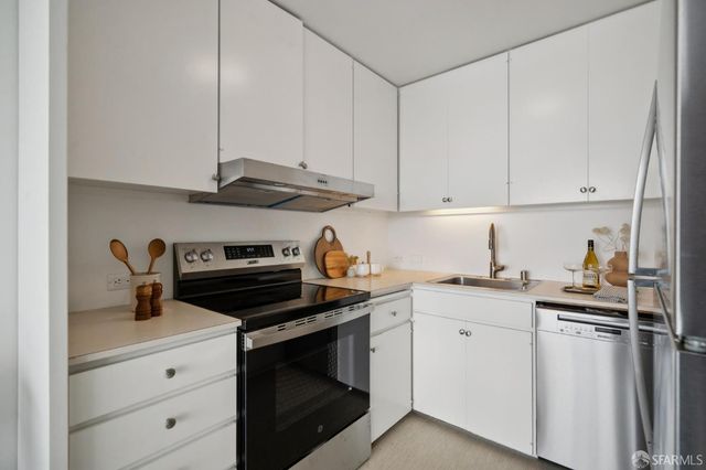 1050 North Point Street 906, San Francisco, CA 94109