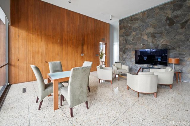 1050 North Point Street 906, San Francisco, CA 94109