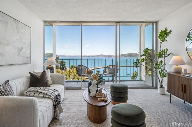 1050 North Point Street 906, San Francisco, CA 94109