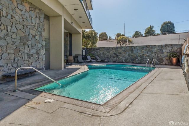 1050 North Point Street 906, San Francisco, CA 94109