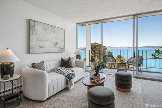 1050 North Point Street 906, San Francisco, CA 94109