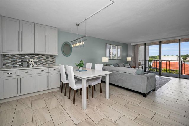 19111 VISTA BAY DRIVE 304, Indian Shores, FL 33785