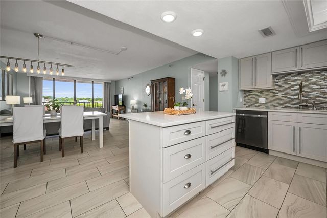 19111 VISTA BAY DRIVE 304, Indian Shores, FL 33785