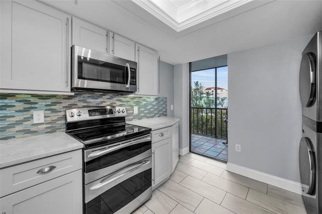 19111 VISTA BAY DRIVE 304, Indian Shores, FL 33785