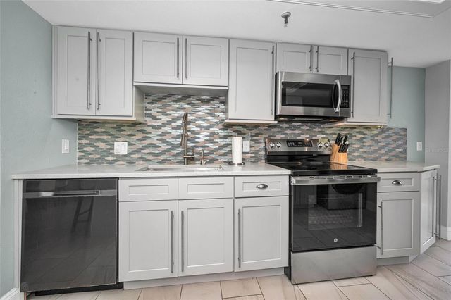 19111 VISTA BAY DRIVE 304, Indian Shores, FL 33785