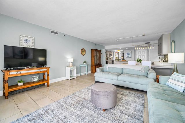 19111 VISTA BAY DRIVE 304, Indian Shores, FL 33785