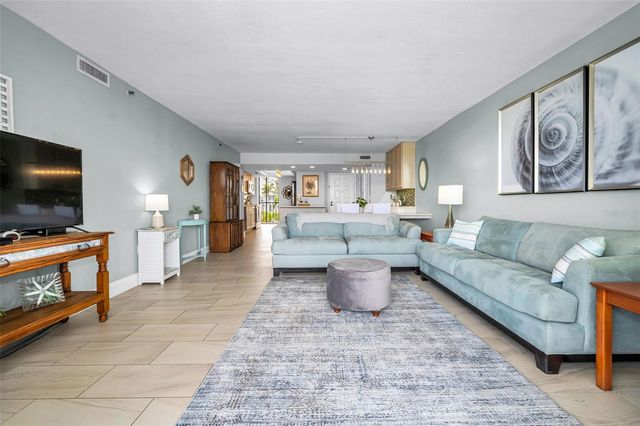 19111 VISTA BAY DRIVE 304, Indian Shores, FL 33785