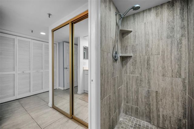 19111 VISTA BAY DRIVE 304, Indian Shores, FL 33785