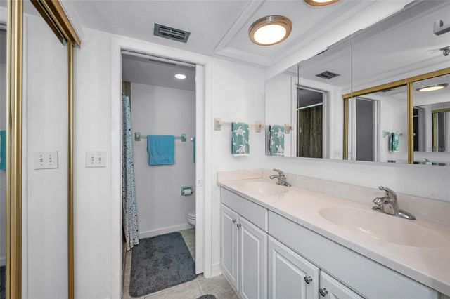19111 VISTA BAY DRIVE 304, Indian Shores, FL 33785