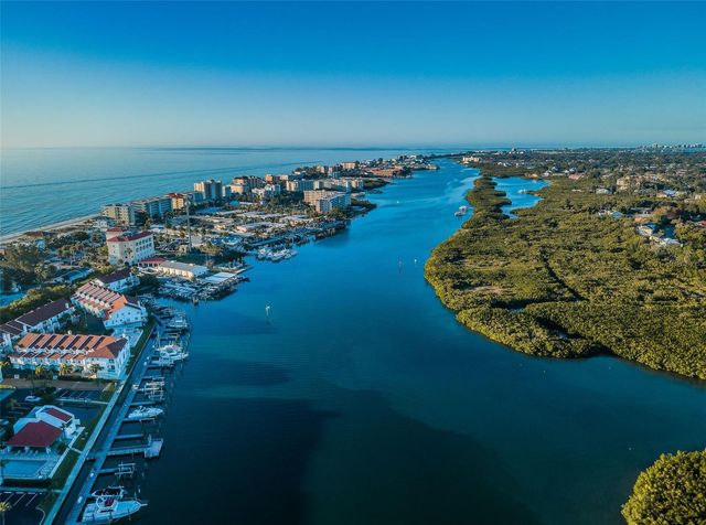 19111 VISTA BAY DRIVE 304, Indian Shores, FL 33785