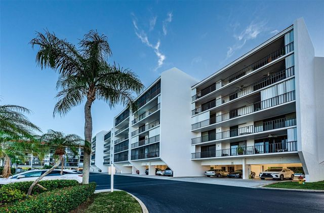 19111 VISTA BAY DRIVE 304, Indian Shores, FL 33785