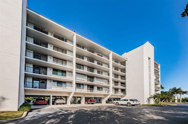 19111 VISTA BAY DRIVE 304, Indian Shores, FL 33785