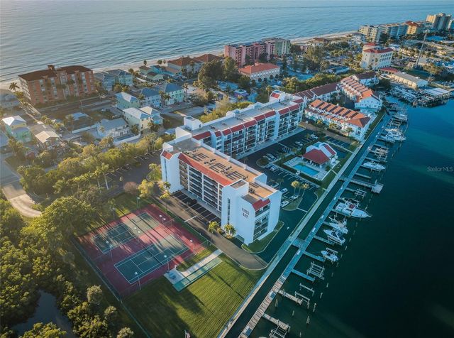 19111 VISTA BAY DRIVE 304, Indian Shores, FL 33785