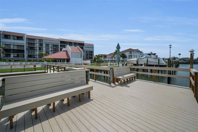 19111 VISTA BAY DRIVE 304, Indian Shores, FL 33785