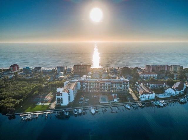 19111 VISTA BAY DRIVE 304, Indian Shores, FL 33785