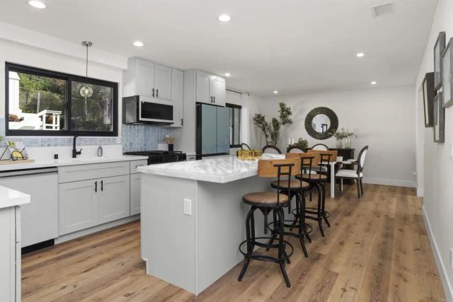 2841 Lloyd Street, San Diego, CA 92117