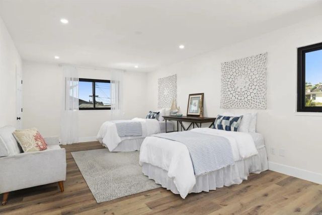 2841 Lloyd Street, San Diego, CA 92117