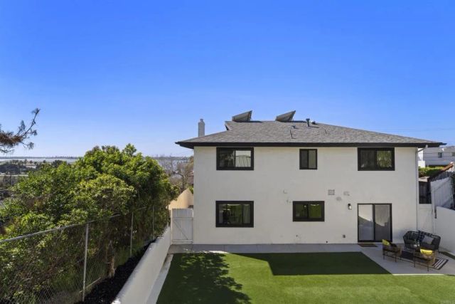 2841 Lloyd Street, San Diego, CA 92117