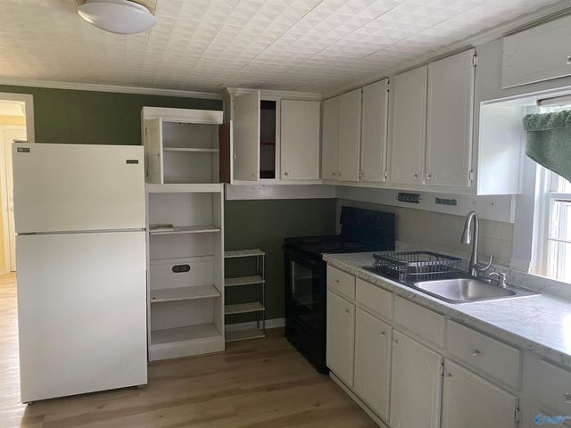 239 Cryer Road, Hartselle, AL 35640