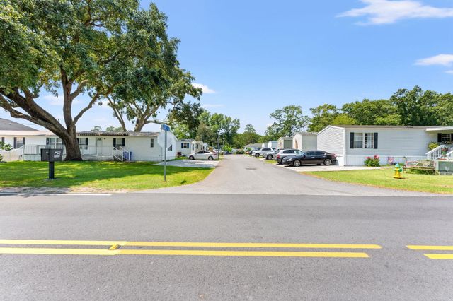 1103 Lissie Ln., Myrtle Beach, SC 29577