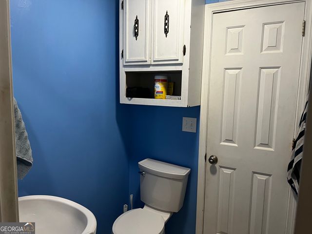 208 Kentucky Drive NE, Calhoun, GA 30701