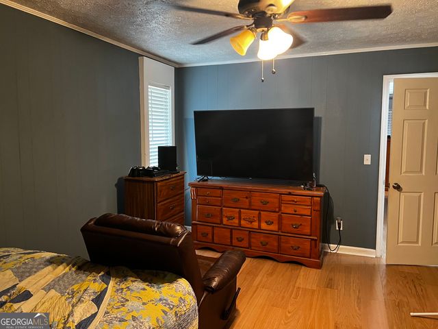 208 Kentucky Drive NE, Calhoun, GA 30701