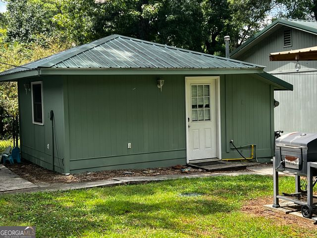 208 Kentucky Drive NE, Calhoun, GA 30701