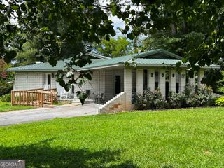 208 Kentucky Drive NE, Calhoun, GA 30701