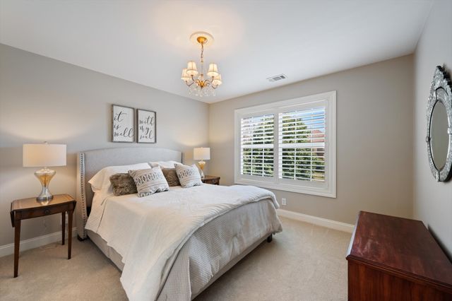 108 Fontana Ct, Murfreesboro, TN 37128