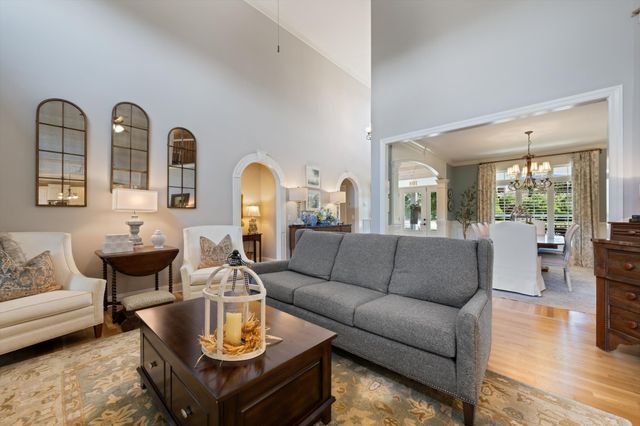 108 Fontana Ct, Murfreesboro, TN 37128