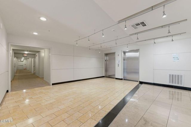 160 S Hudson Avenue 105, Pasadena, CA 91101