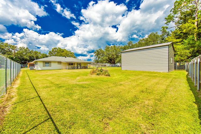 209 Cherry Dr, Thibodaux, LA 70301