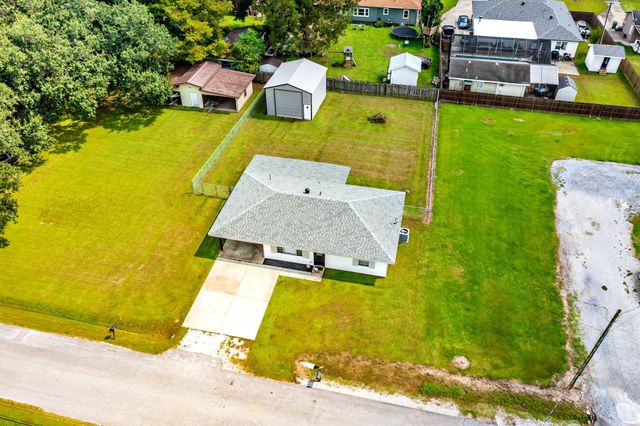 209 Cherry Dr, Thibodaux, LA 70301