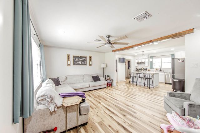 209 Cherry Dr, Thibodaux, LA 70301