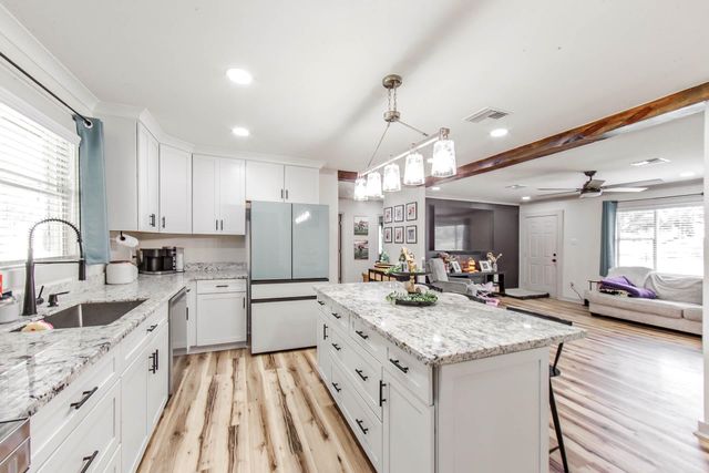 209 Cherry Dr, Thibodaux, LA 70301