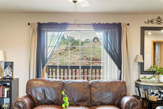 10895 E Priaire Grove Road, Guthrie, OK 73044