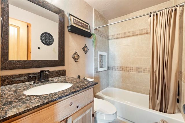 10895 E Priaire Grove Road, Guthrie, OK 73044