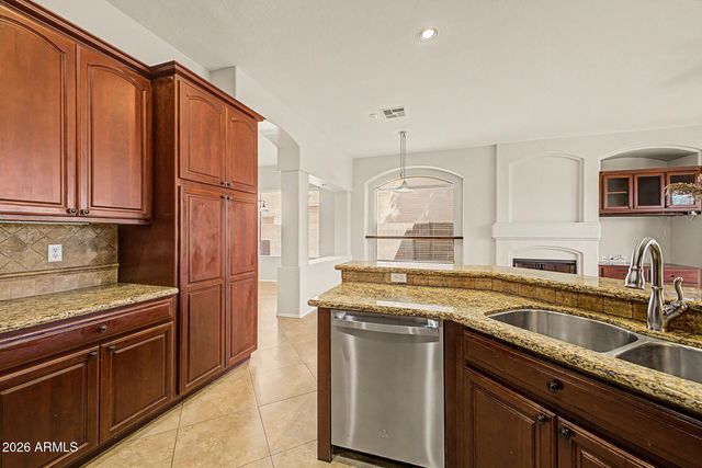 2153 W DUBLIN Lane, Chandler, AZ 85224